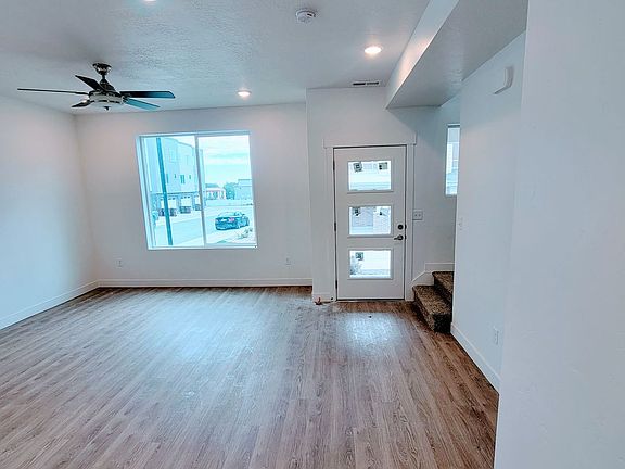 5th image of 5490 W Chipping Ct