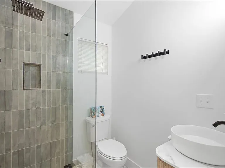 3203 Navajo Cir — Photo 21