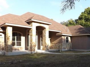 960 S Pecan Ave, Luling, TX 78648