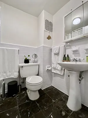 Rented by Corcoran | media 46