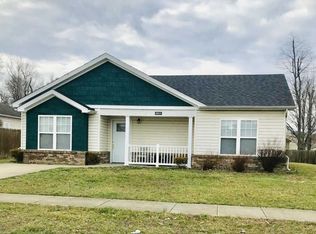 8824 Woodpointe Blvd, Louisville, KY 40219
