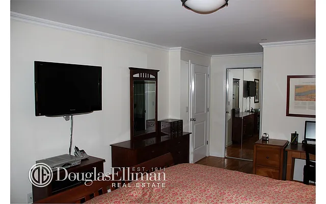 Sold by Douglas Elliman | media 7