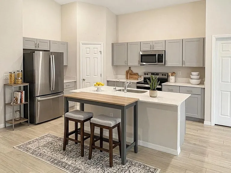 2279 Canyon Oak Dr — Photo 3