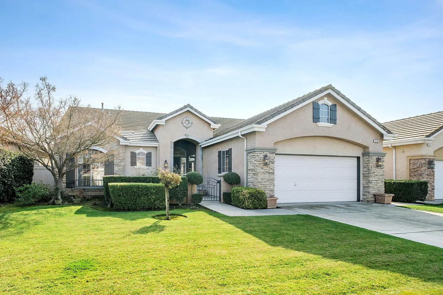 2151 W Via Le Fontane photo 1