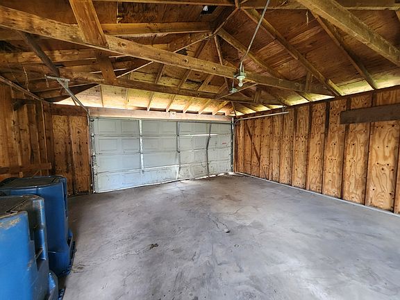 5th image of 303 W 153rd Pl