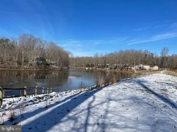 600 Eastover Pkwy, Locust Grove, VA 22508