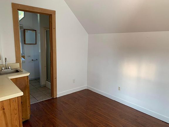 3rd image of 2815 Lake Forest Glen Dr