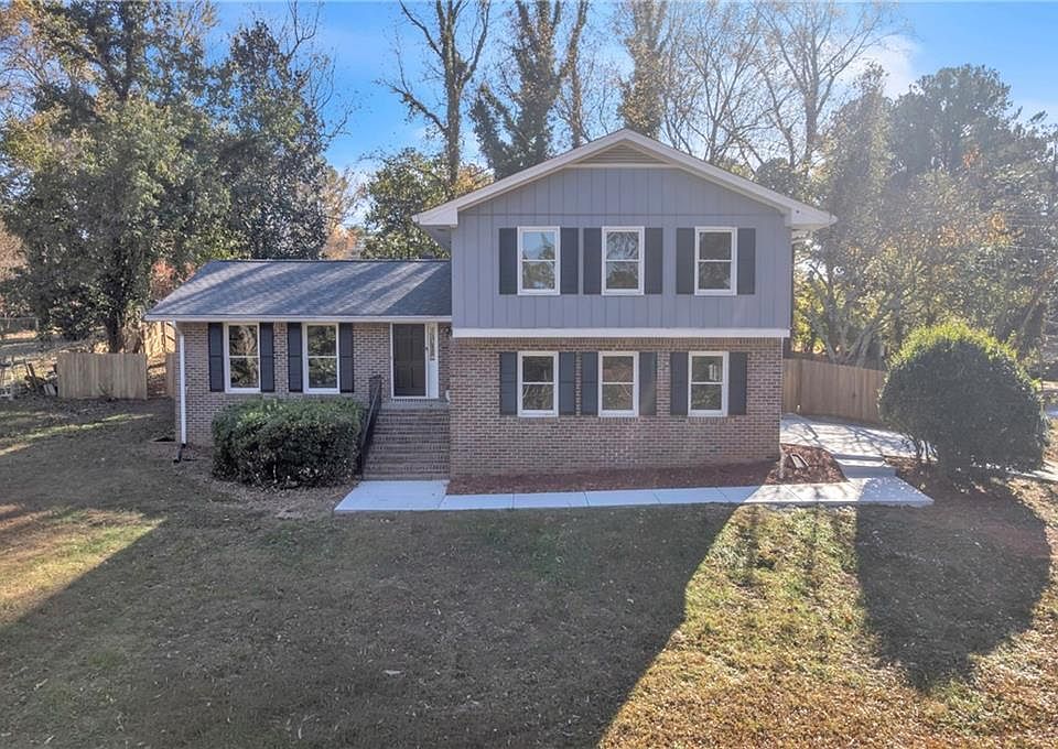 1st image of 5618 Fern Creek Dr SW