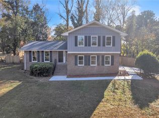 5618 Fern Creek Dr SW, Lilburn, GA 30047