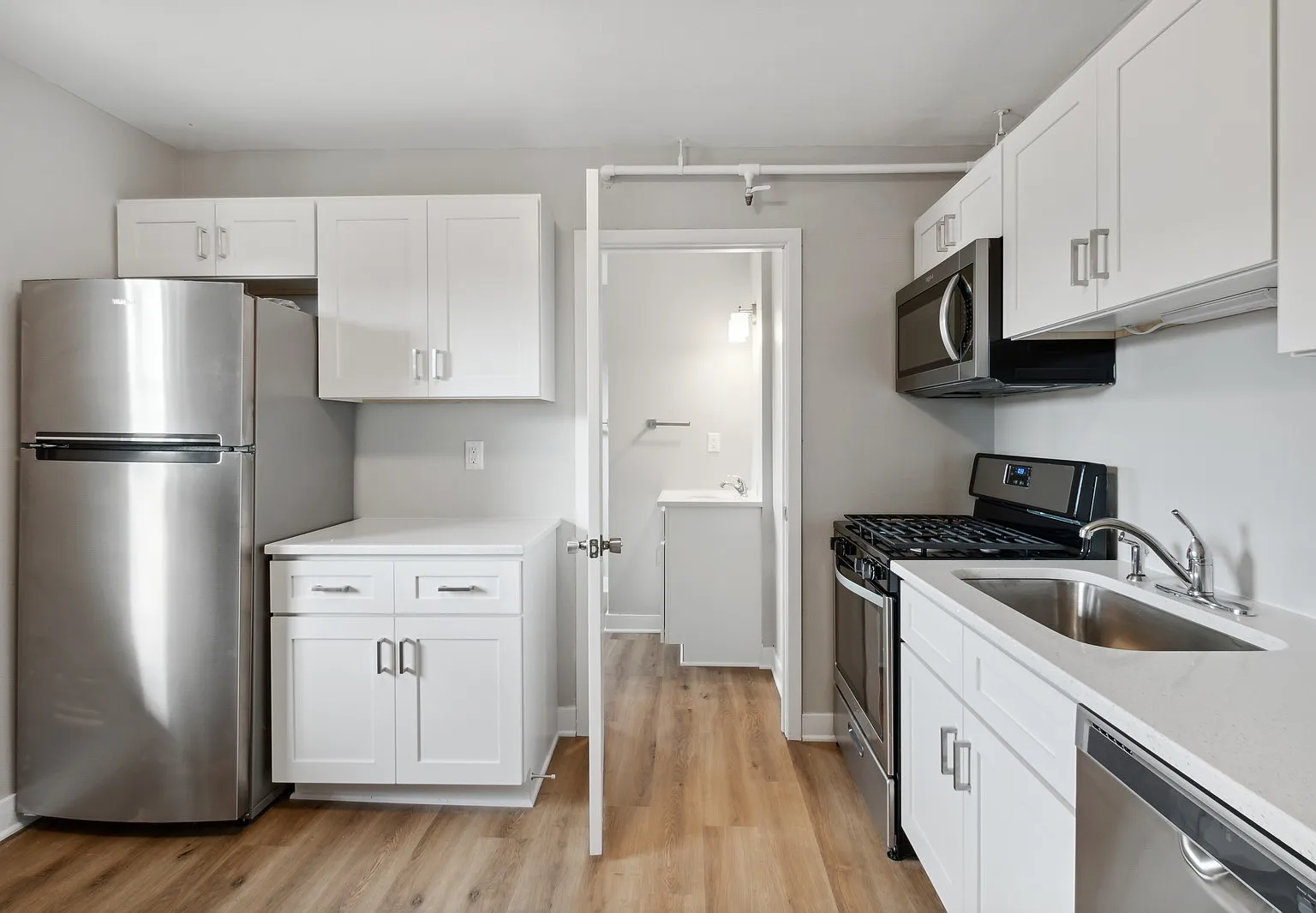 307 Lynn Ave — Photo 3