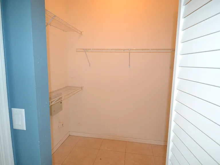 4801 Augusta Ave — Photo 18