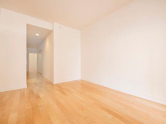 3rd image of 90 Washington St APT 12B