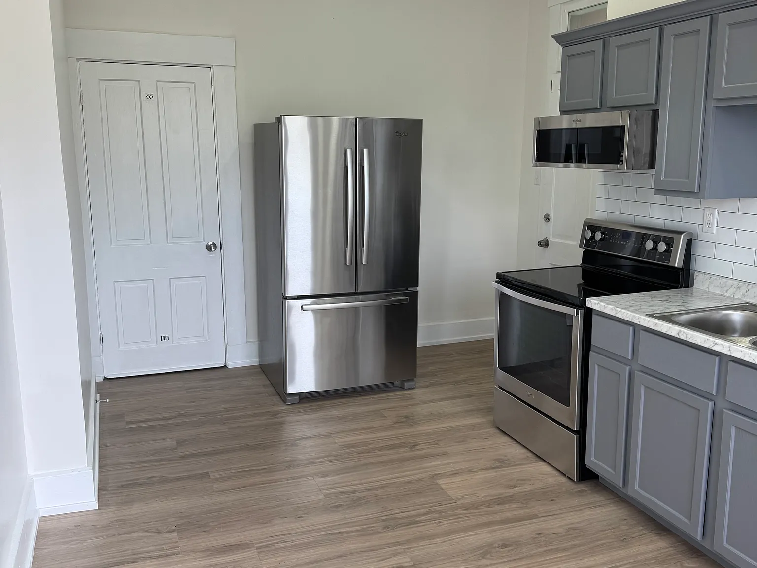 3 bed, 1250 sqft, $1,650 — Photo 3