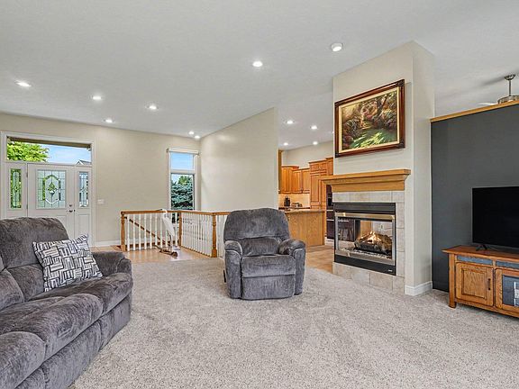3rd image of 3559 Elk Ct