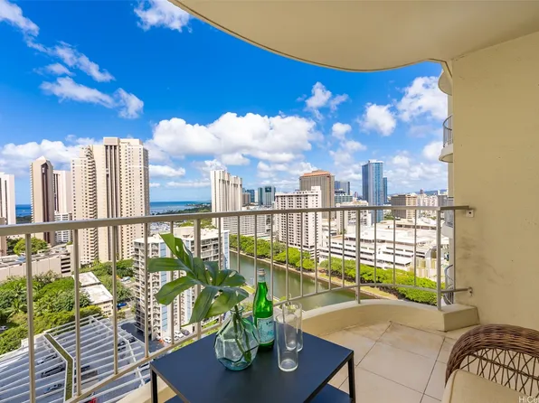 1717 Ala Wai Blvd APT 2310, Honolulu, HI 96815