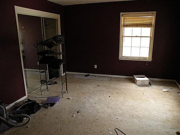 5th image of 3280 Sherrod Dr SW