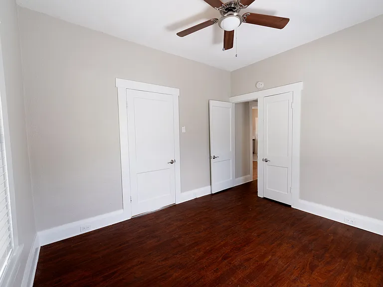 315 E Ford St — Photo 13