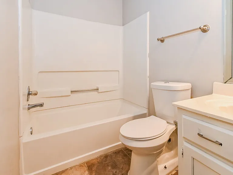 7605 Caitlynn Cir W — Photo 11
