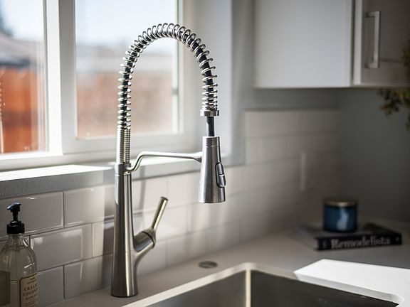 4th image of 1214 Sterling Ave #3