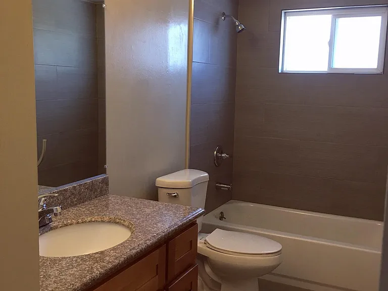 1282 Plum St — Photo 14
