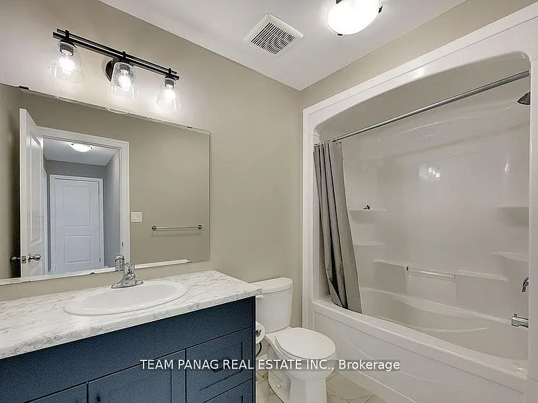 16 Berardi Cres — Photo 23