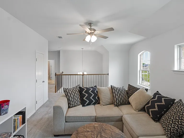 2nd floor flex space
