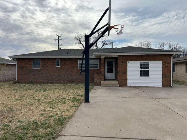 813 S Santa Fe St, Mooreland, OK 73852