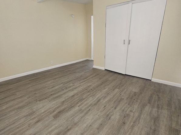 (undisclosed Address), Llano, CA 93544