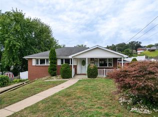 562 Niagara Dr, Irwin, PA 15642