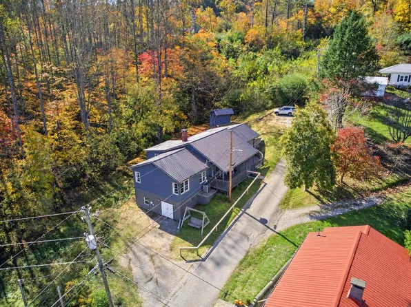 116 Hill Dr, Chavies, KY 41727