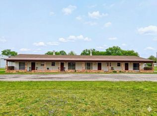 5 S Lowder St, Paris, AR 72855