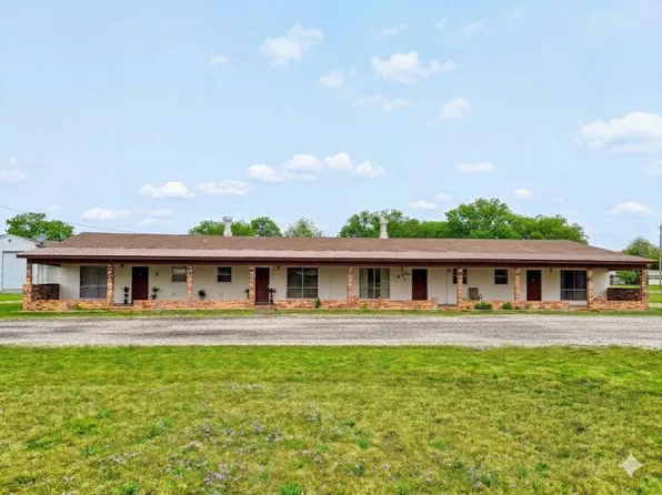 5 S Lowder St, Paris, AR 72855