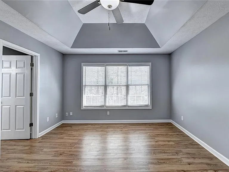 5867 Tattersall Ter — Photo 24