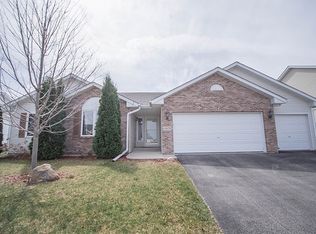 2079 Lafayette Dr, Belvidere, IL 61008