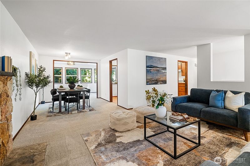 4th image of 9029 Cascadia Avenue
