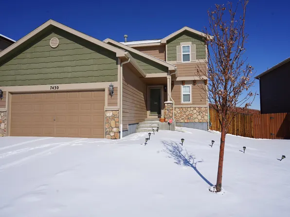 7430 Araia Dr, Fountain, CO 80817