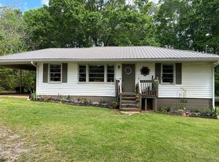 275 Garrett Ln, Carrollton, GA 30117