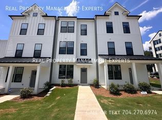 15310 Ballancroft Pkwy, Charlotte, NC 28277