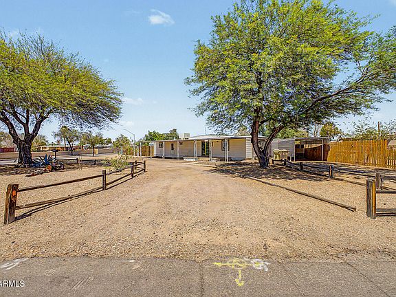 4th image of 15801 N 67TH Avenue
