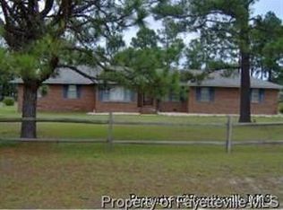 5327 Antique Dr, Hope Mills, NC 28348
