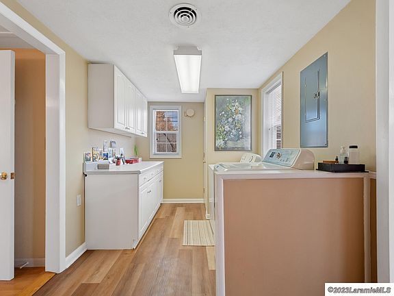5th image of 1634 Ord St