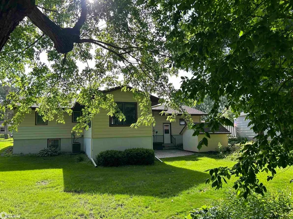245 Anderson Dr, Forest City, IA 50436