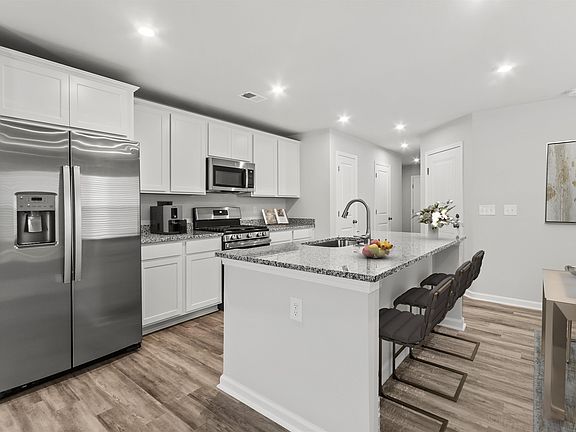 4th image of 1281 Forestbrook Ln