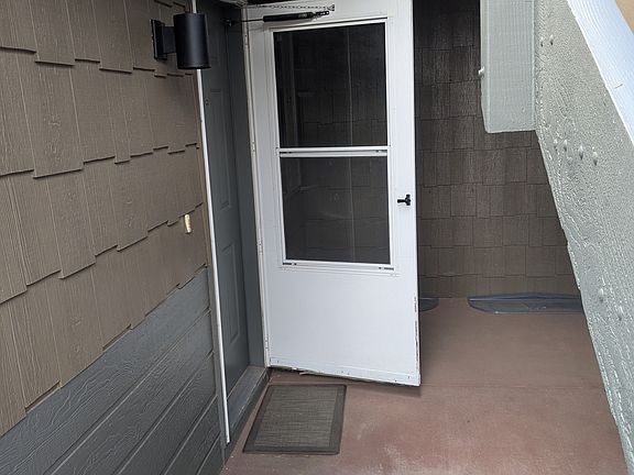 3rd image of 1010 S Saint Vrain Ave Unit C4