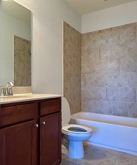 7784 Bristol Cir — Photo 25