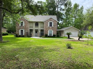 537 Robert E Lee Dr, Conroe, TX 77302