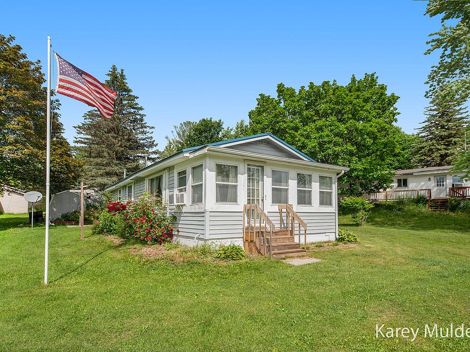 1st image of 8295 Lake Lure Dr