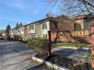 4671 Brickyard Falls Rd APT 3, Manlius, NY 13104