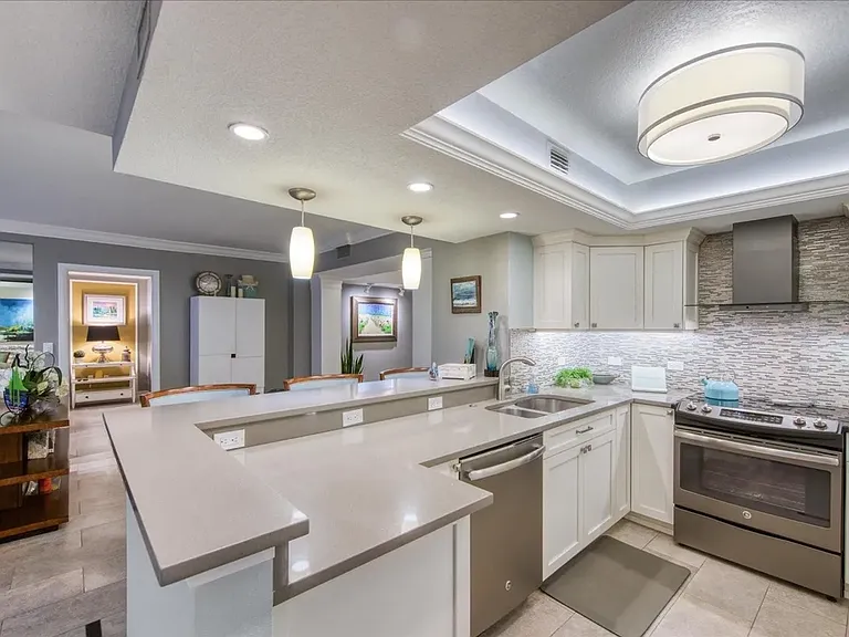 17400 Gulf Blvd #J9 — Photo 27