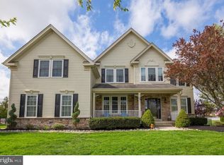 28 Shamrock Rd, Lumberton, NJ 08048